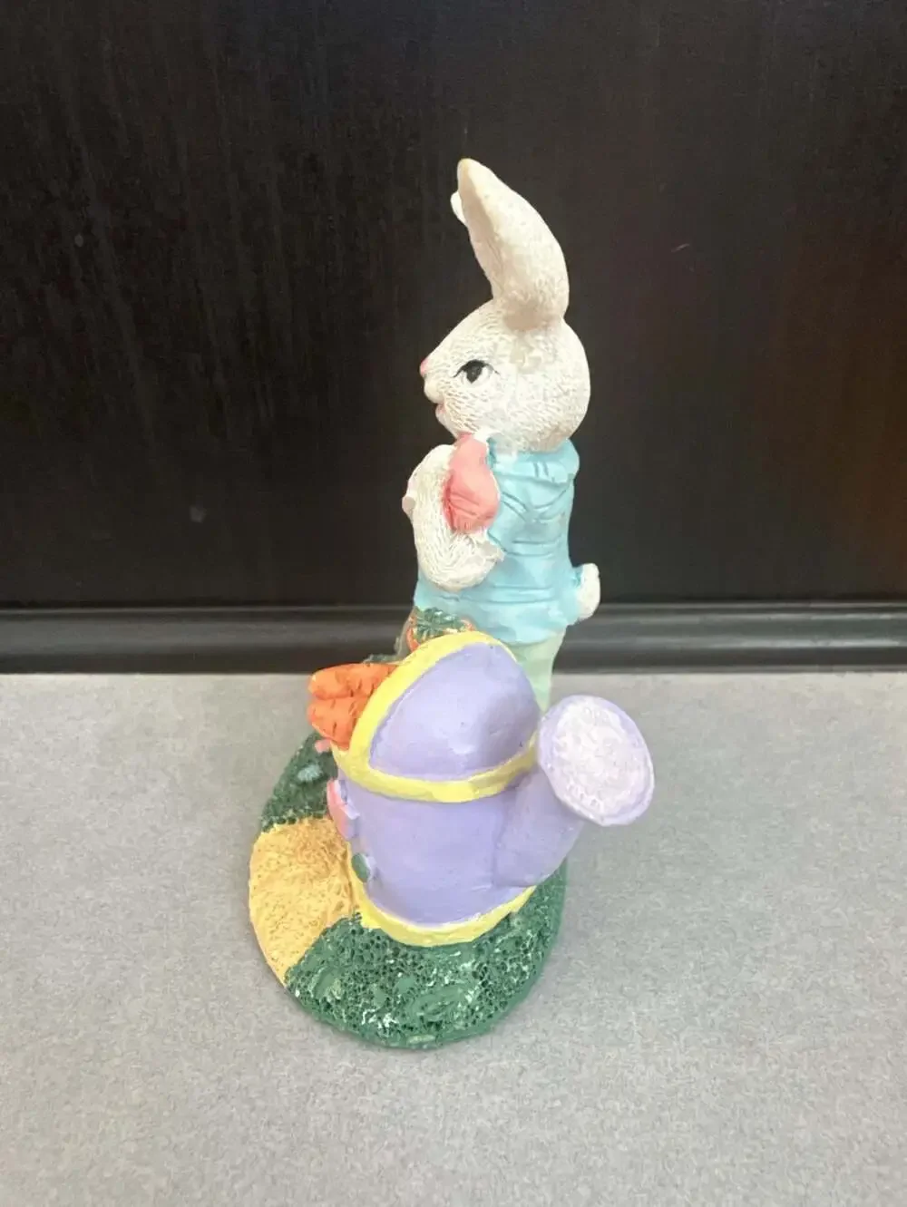 Vintage Resin Spring Easter Bunnies 1 Pencil Figurine